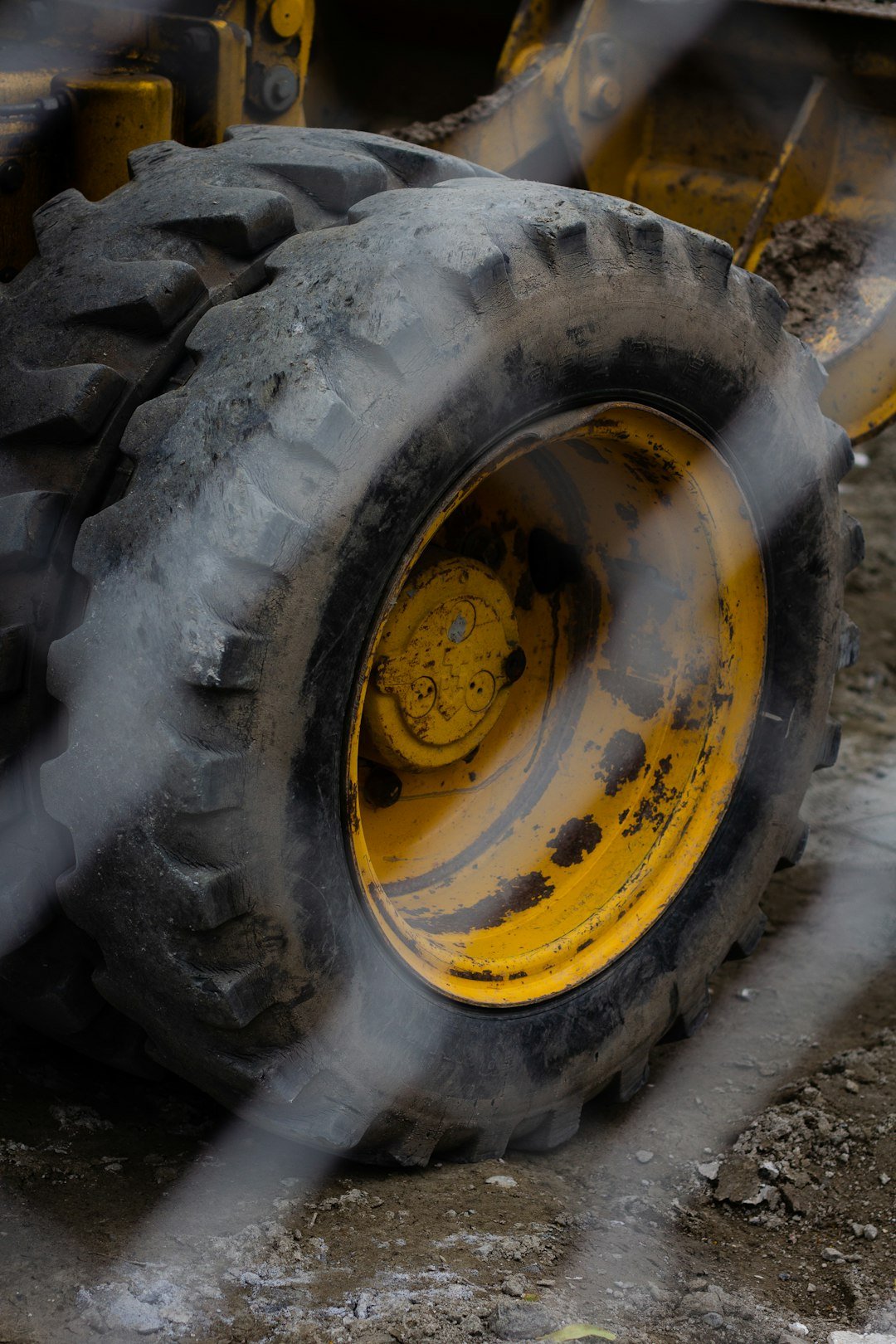 Bulldozer tire